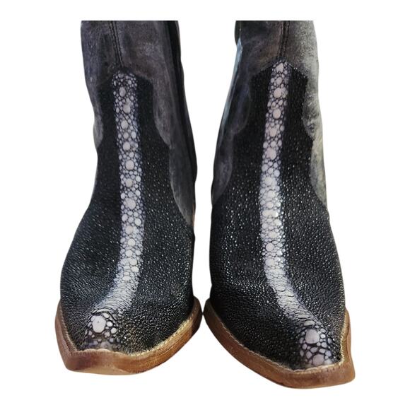 Carreta Exotic Stingray Leather Embroidered Gray Pointed Heel Boots Sz 9.5 - Picture 7 of 10